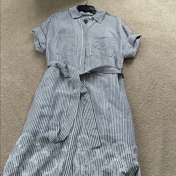 Maeve Anthropologie belted shirt dress. - Picture 9 of 14